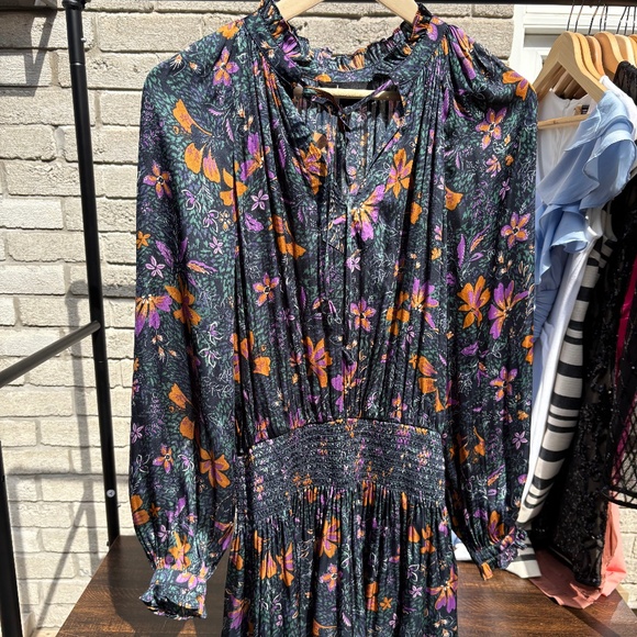 Boho Avery Rayne mini dress (size XS) - Picture 3 of 3